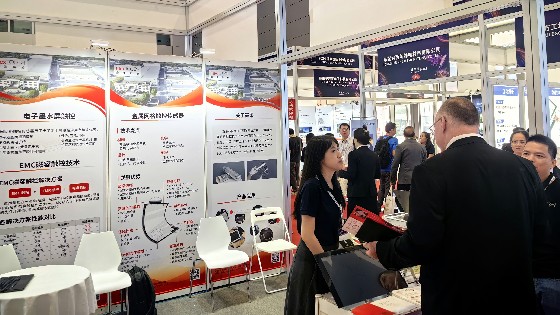 东方果博科技参加2024深圳国际全触与显示展